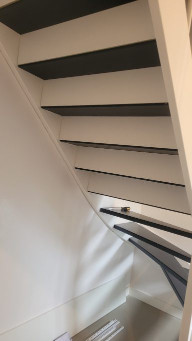 Open trap dicht maken
